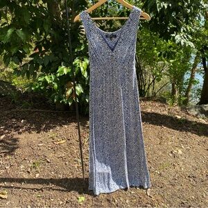 Sleeveless long summer dress
